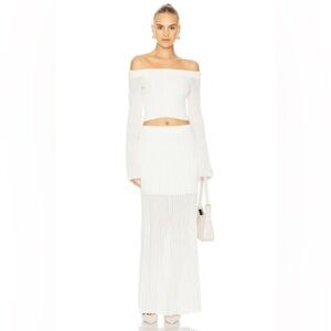Chic Off-Shoulder Cream Skirt Set, Size XS
